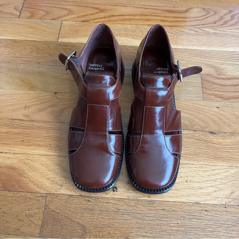 JEFFREY CAMPBELL like NEW size 6.5 auburn/brown leather sandals
